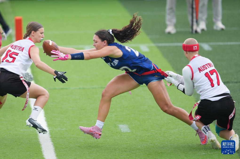 年成都世运, 学校田径场, 女子四分之